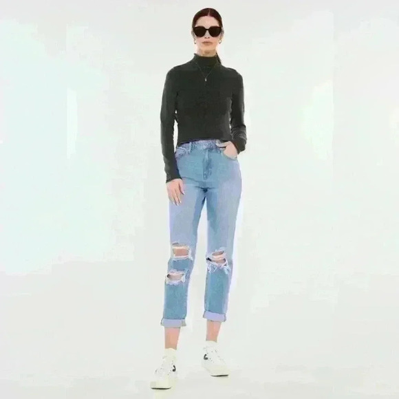 Mom Jeans - Picture 1 of 12